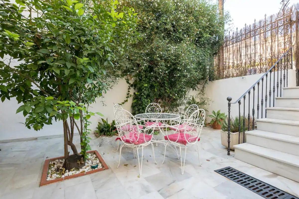 Apartamento Con Patio Malaga Exterior photo