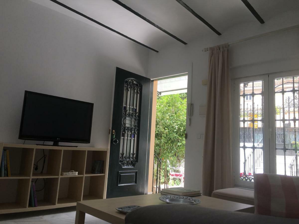 Apartamento Con Patio Malaga Exterior photo